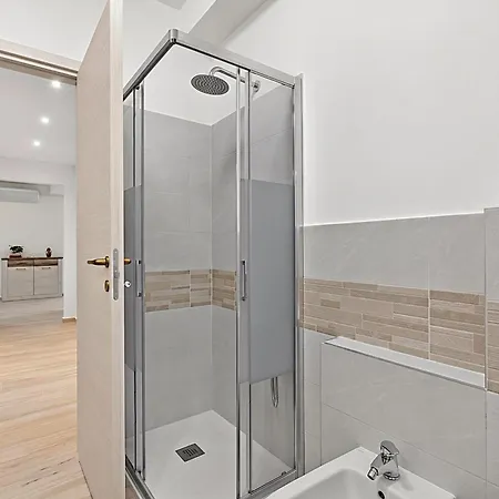 Diamond 13918 - Happy Apartment